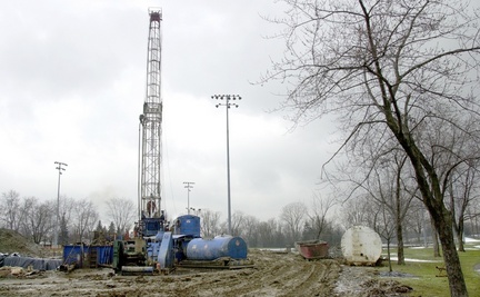 Northeast Ohio faction fights uphill battle over oil and gas well drilling laws | cleveland.com
